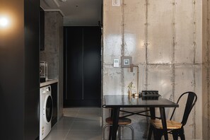 Restauration dans la chambre