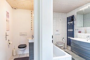 Vasca, asciugacapelli, asciugamani