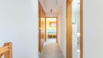 2 chambres, accès au Wi-Fi (inclus), literie fournie