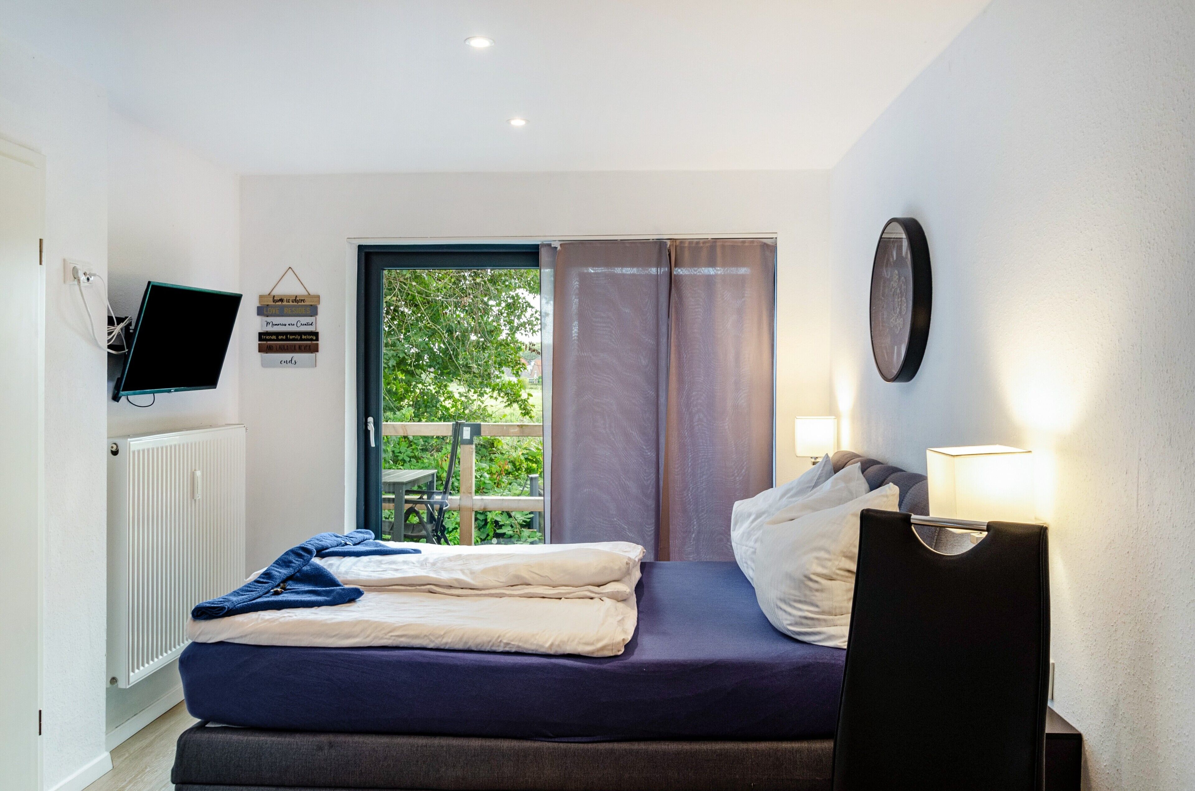 1 bedroom, WiFi (free), bed sheets