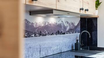 Kühlschrank, Ofen, Herdplatte, Geschirrspüler