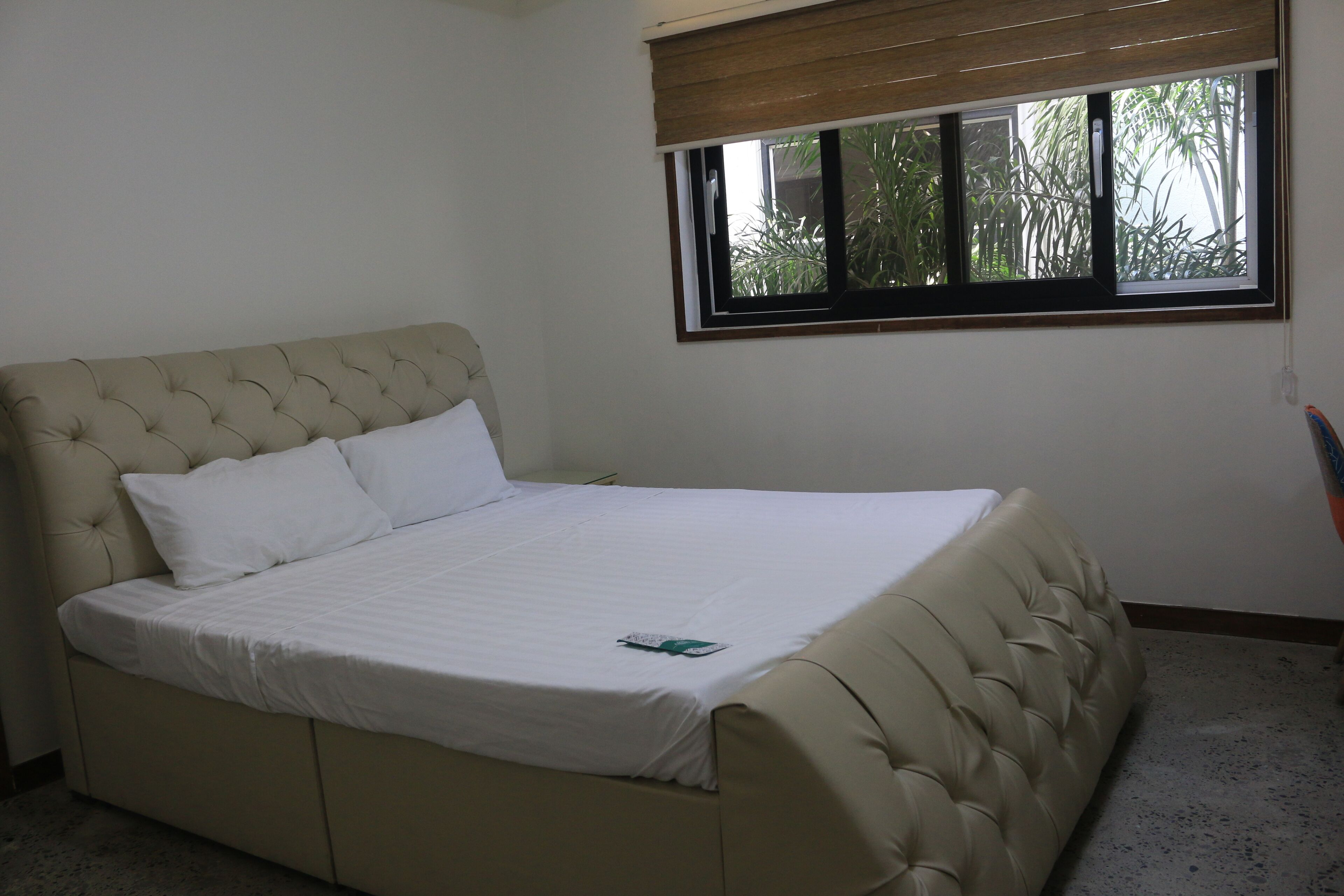 5 bedrooms, in-room safe, free WiFi