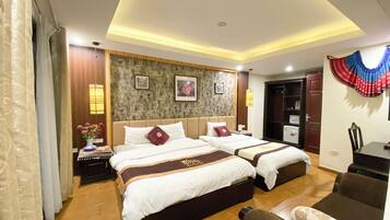 Standard Triple Room, Multiple Beds, City View | Premium bedding, in-room safe, desk, laptop workspace