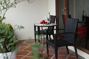 Chambre Double Supérieure | Terrasse/Patio