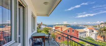 Enolabee Harbour View Apartment, Mali Lošinj, Croatia