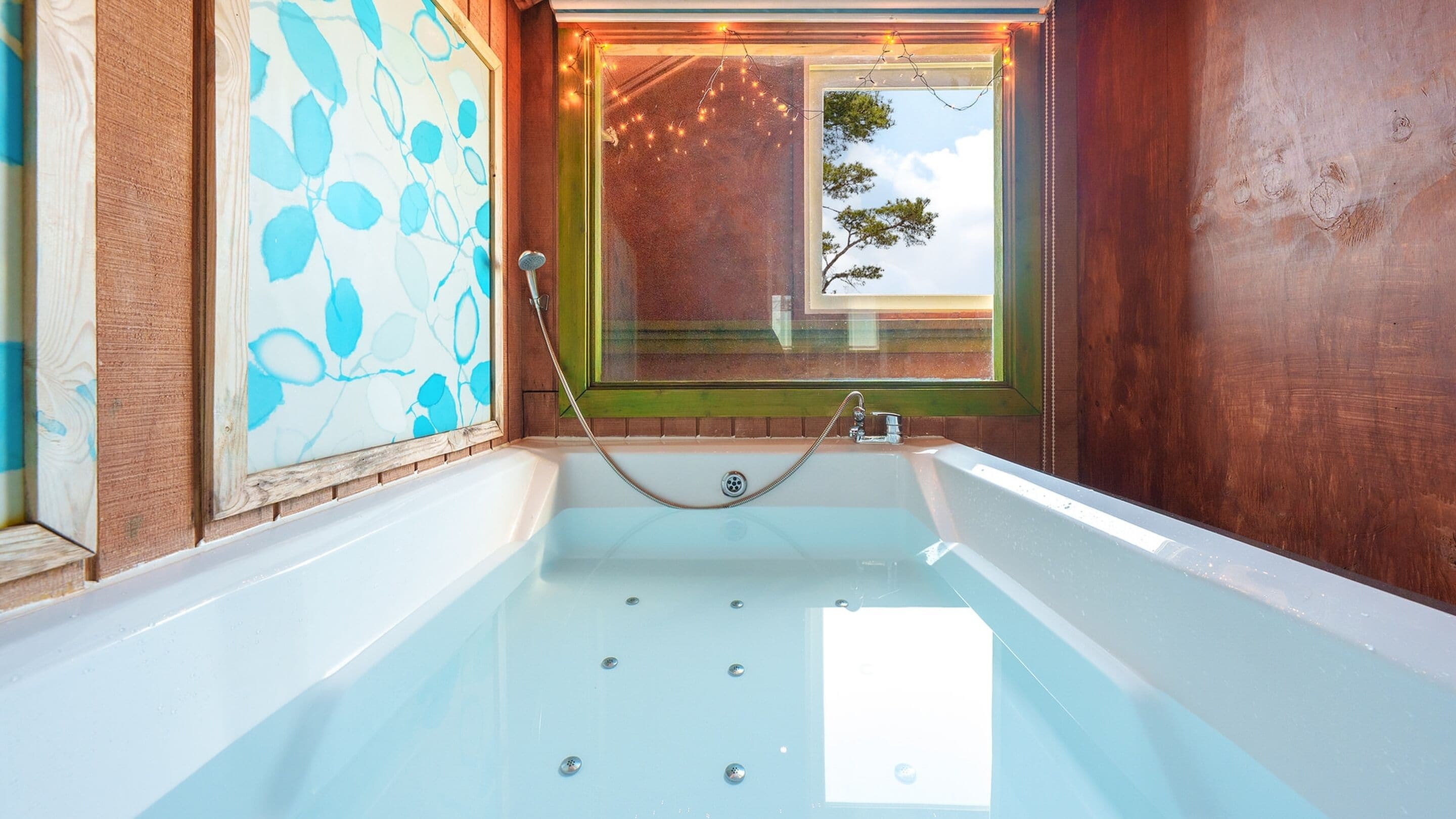 Rom – basic, 1 soverom (Orange) | 1 soverom og wi-fi (inkludert)