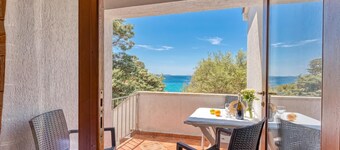 Valdarke Sea View Apartment /w Balcony, Mali Lošinj, Croatia