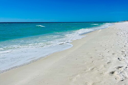 Dog-friendly home near the beach with private pool, Ping-Pong, foosball & bikes