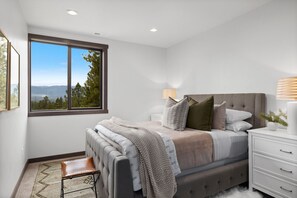 6 bedrooms, in-room safe, desk, iron/ironing board - Large & Luxurious Retreat on 5 Wooded Acres w/ Hot Tub and Game Room (Cle Elum)