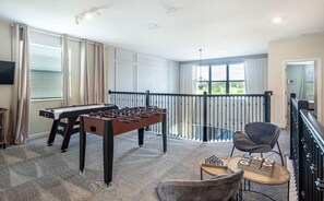 House, 5 Bedrooms | Games room