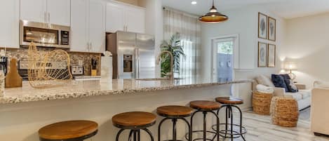 Townhome, 4 Bedrooms | Private kitchen
