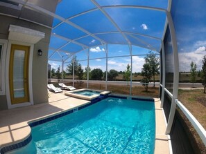 House, 5 Bedrooms | Pool