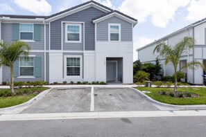 Townhome, 5 Bedrooms | Exterior