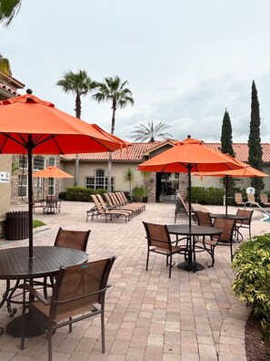 Condo, 2 Bedrooms | Property grounds