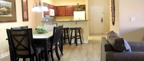 Condo, 3 Bedrooms | Dining