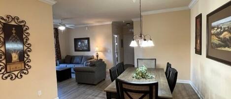 Condo, 3 Bedrooms | Dining