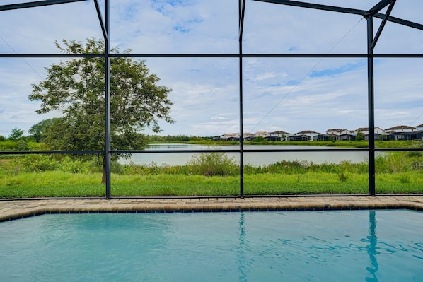 House, 4 Bedrooms | Pool