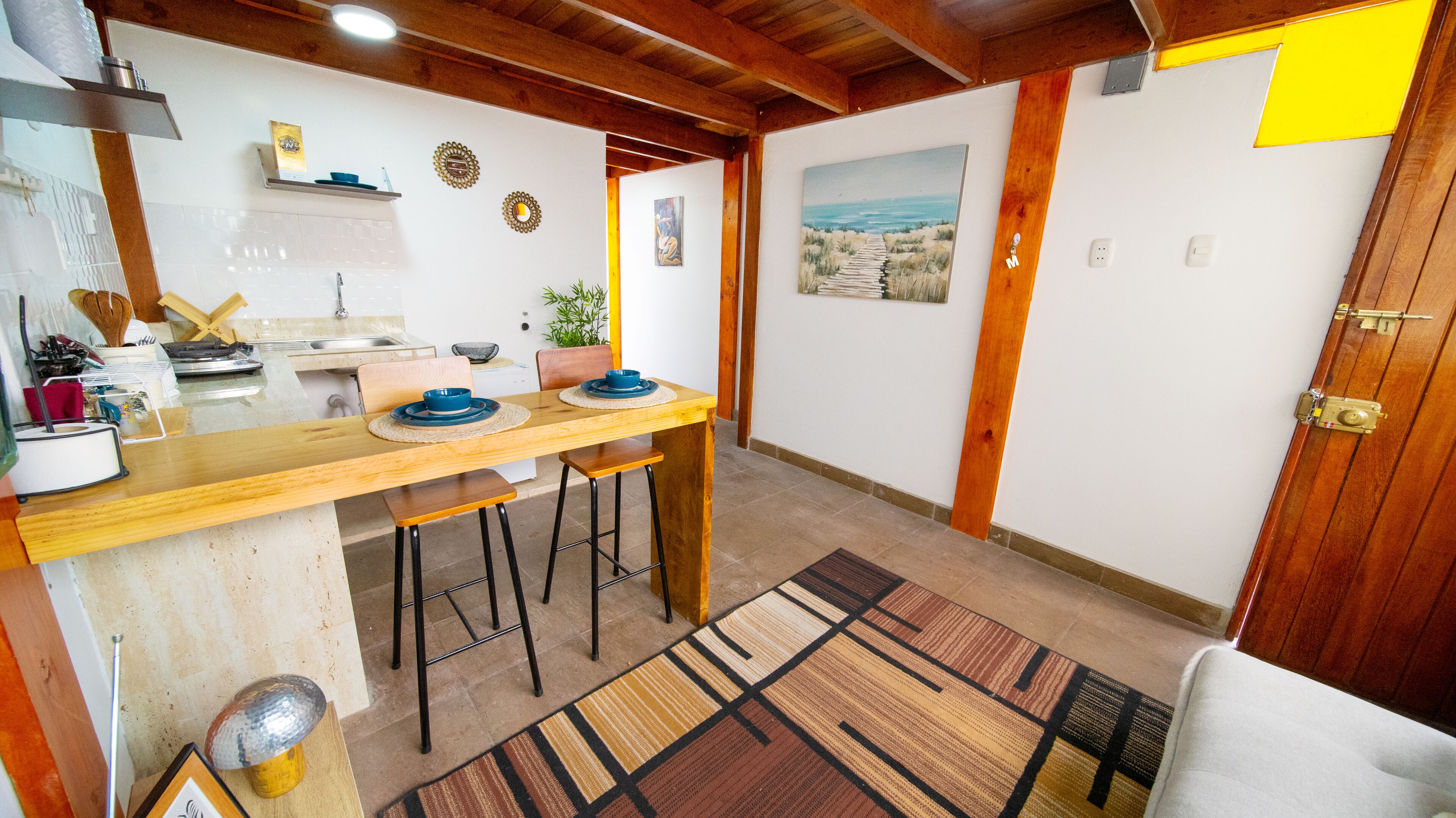 المنشأة من الداخل