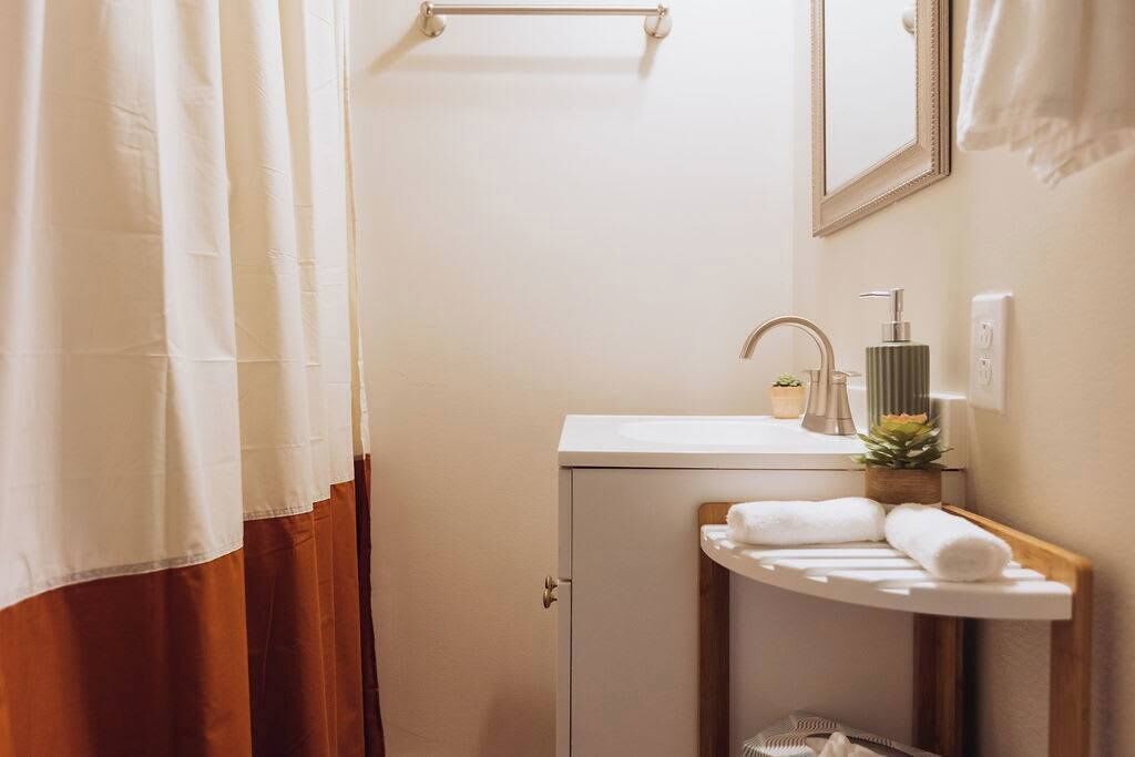 浴缸、風筒、提供毛巾