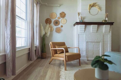 Lamont 4 1 Bed Pet-Friendly Apt