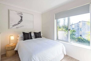 3 chambres, fer et planche à repasser, Wi-Fi, draps fournis
