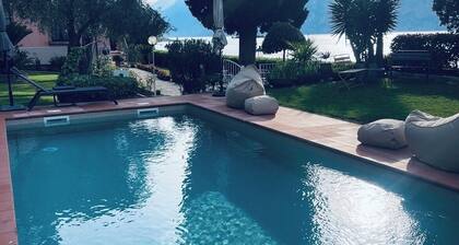 Villa Schlosser Lake Front & Private Pool