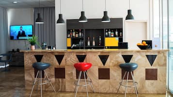 Bar (en el alojamiento)