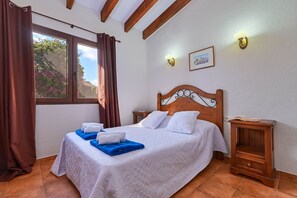 3 Schlafzimmer, Bügeleisen/Bügelbrett, WLAN, Bettwäsche