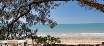 Beachfront Villa Bilawi At Oak Beach