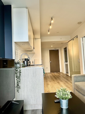 Standard Room | Living area - Movich (Toronto)