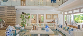 Modern Villa With Ocean View and Service Staff
