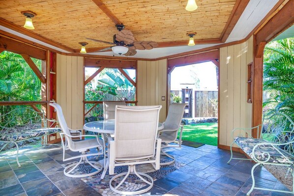 Outdoor dining