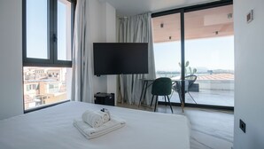 Unclassified image, 4 of 47, button - Welcomely - Light Room Vistamare - Sergio Endrigo (Olbia)