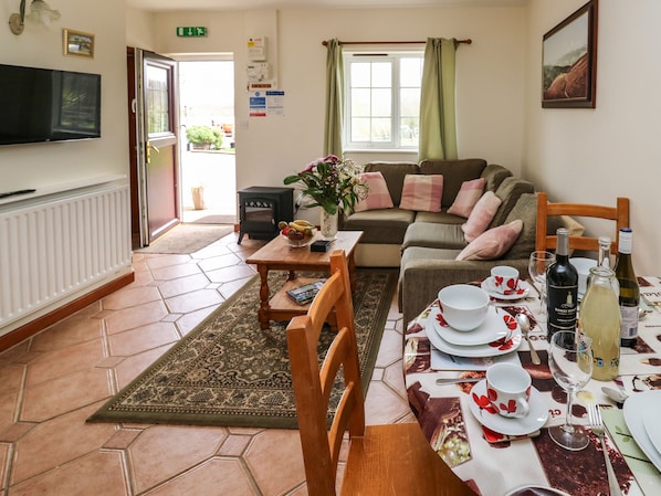 Cottage | Living area