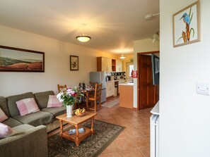 Cottage | Living area - Kingfisher Cottage (South Molton)
