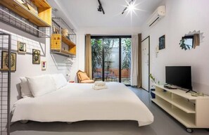 2 bedrooms, desk, iron/ironing board, free WiFi