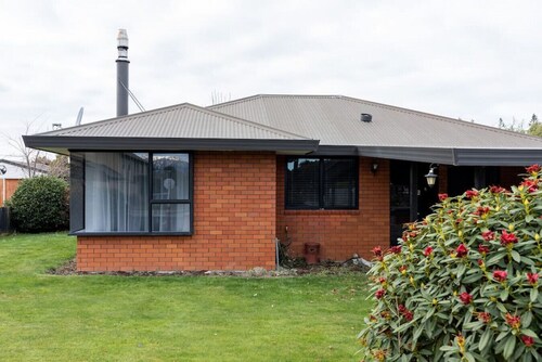 Cute as a button Methven