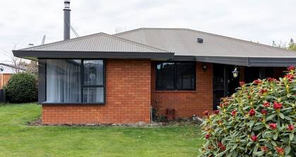 Cute as a button Methven