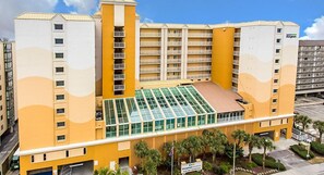 Exterior - 3 min walk to the beach! Spacious 2BR 2Bath Villa at Shore Crest II (North Myrtle Beach)