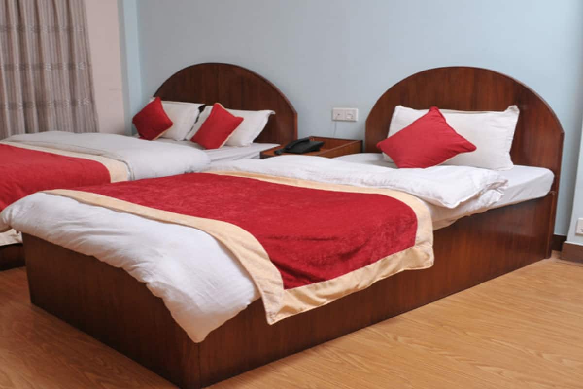 Superior Triple Room | In-room dining