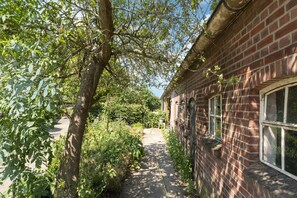 Property grounds - Eibergen Holiday Retreat Home (Eibergen)