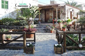 Property grounds - Seaview Holiday Home for 4 (Vera de Erques)