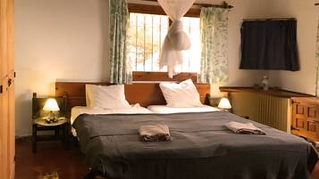 3 camere, culla da viaggio, lenzuola