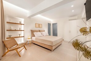 3 makuuhuonetta, äänieristys, silitysrauta/-lauta, vauvan matkasänky