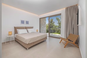 3 bedrooms, soundproofing, iron/ironing board, free WiFi