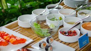 Daily buffet breakfast (IDR 100000 per person)