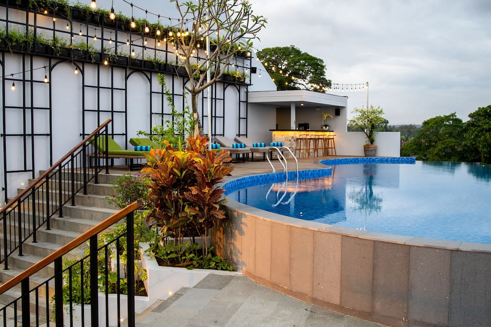 RV Hotel Gianyar
