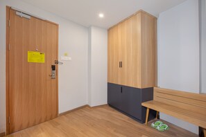 Deluxe-Doppelzimmer | Schreibtisch, laptopgeeigneter Arbeitsplatz, kostenloses WLAN