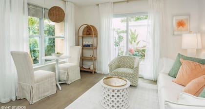 Antique Row Zen Apartment