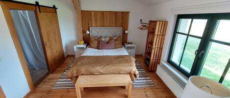 1 chambre, coffres-forts dans les chambres, fer et planche à repasser